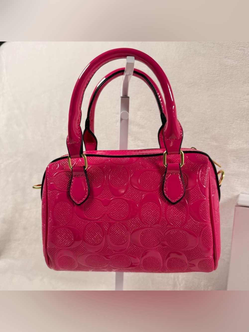 Coach Hot Pink Patent Signature with Detachable Strap with box - Picture 4 of 5